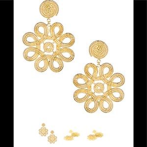 Gold large starburst Lisi earrings NWT post Lerch